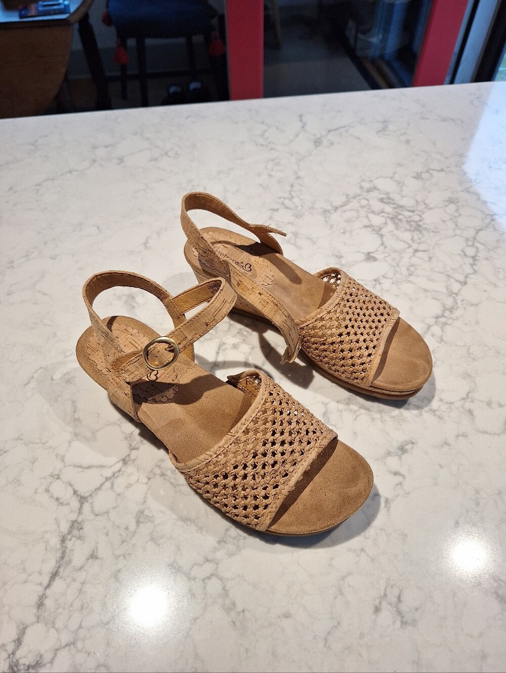 Baretraps Fernelle Wedge Sandal - Picture 2 of 5